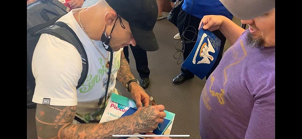 Fans Welcome Dustin Poirier Home at Lafayette Regional Airport