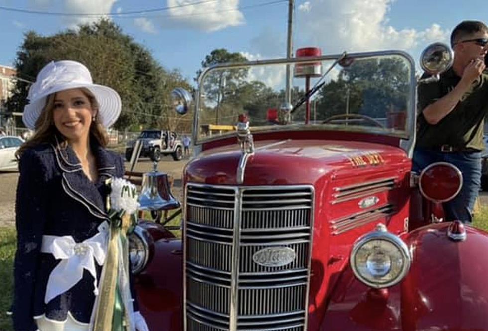 Mamou High Homecoming Court Member Rides Firetruck to Honor Late Father