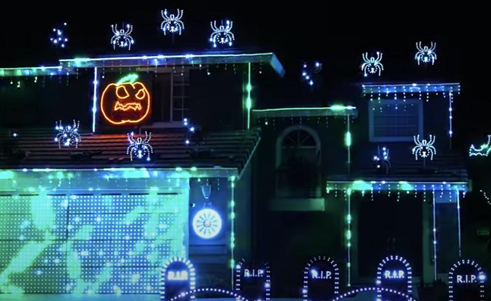 House With Halloween Light Show Mixes the ‘Matrix’ With Rage Against The Machine [VIDEO]