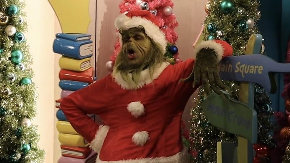 ‘Rude’ Grinch at Universal Studios is Going Viral for His Hilarious, Sassy Attitude
