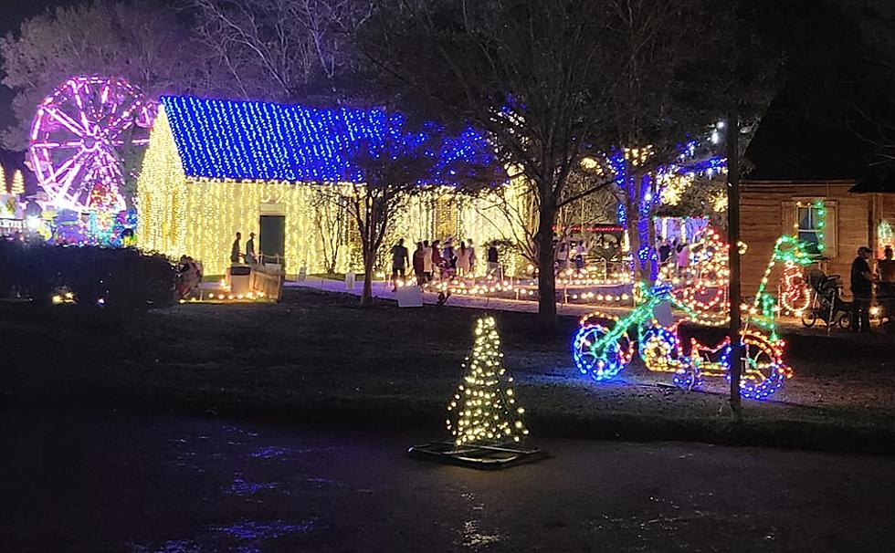 Local Man Critical of Christmas Experience at Acadian Village, Then Has Eye-Opening Experience