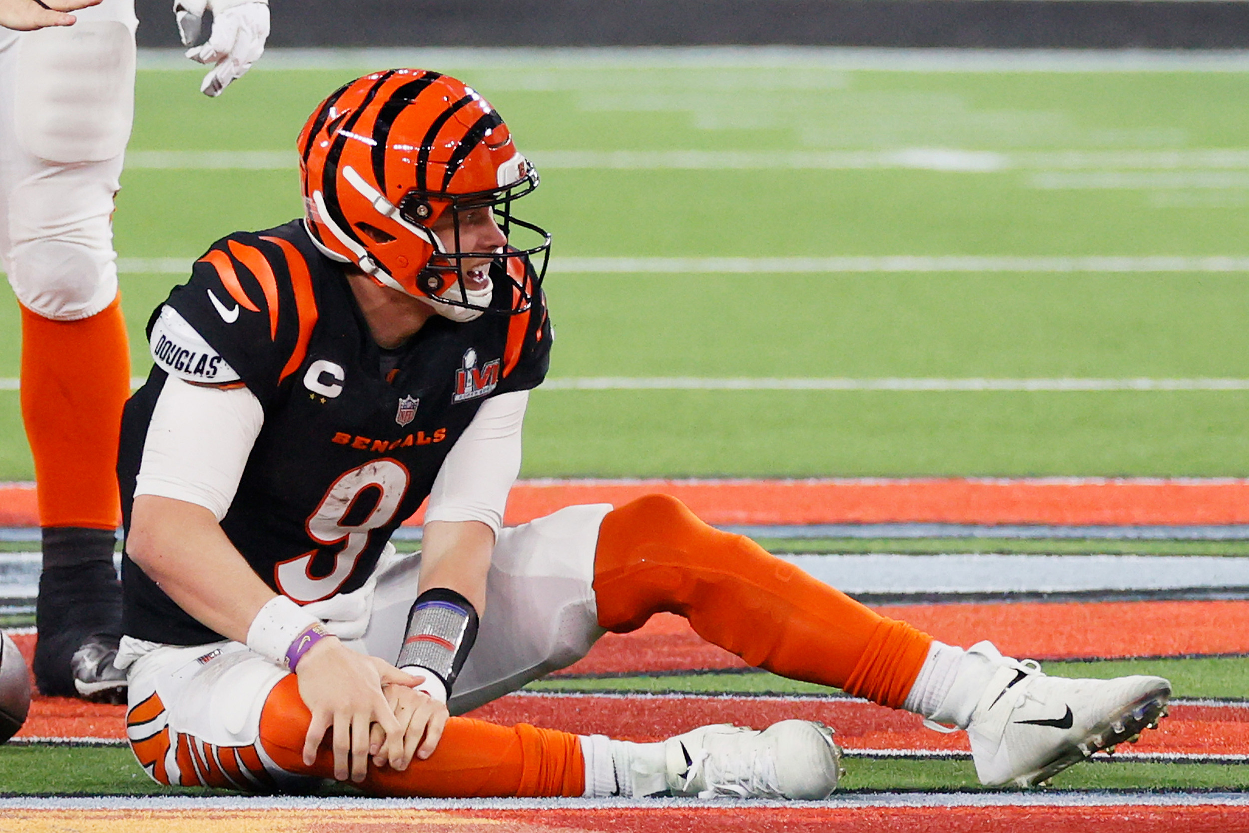 Look: Joe Burrow Rocks A National Championship Jersey In His Return To The  Dome