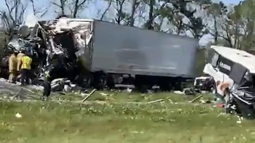 Fatal Crash on I-10 Near Baton Rouge Causes Traffic Delays in Both Directions