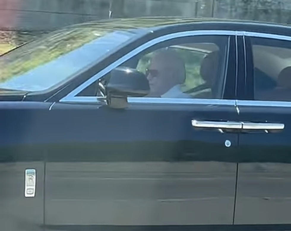 TikTok User Goes Viral For Losing His Mind After Spotting &#8216;Joe Biden&#8217; Driving in Baton Rouge