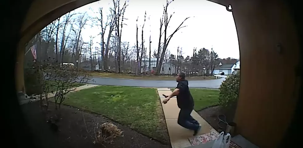 Customer Alerts Food Delivery Driver of Car Rolling Away Through Doorbell Camera