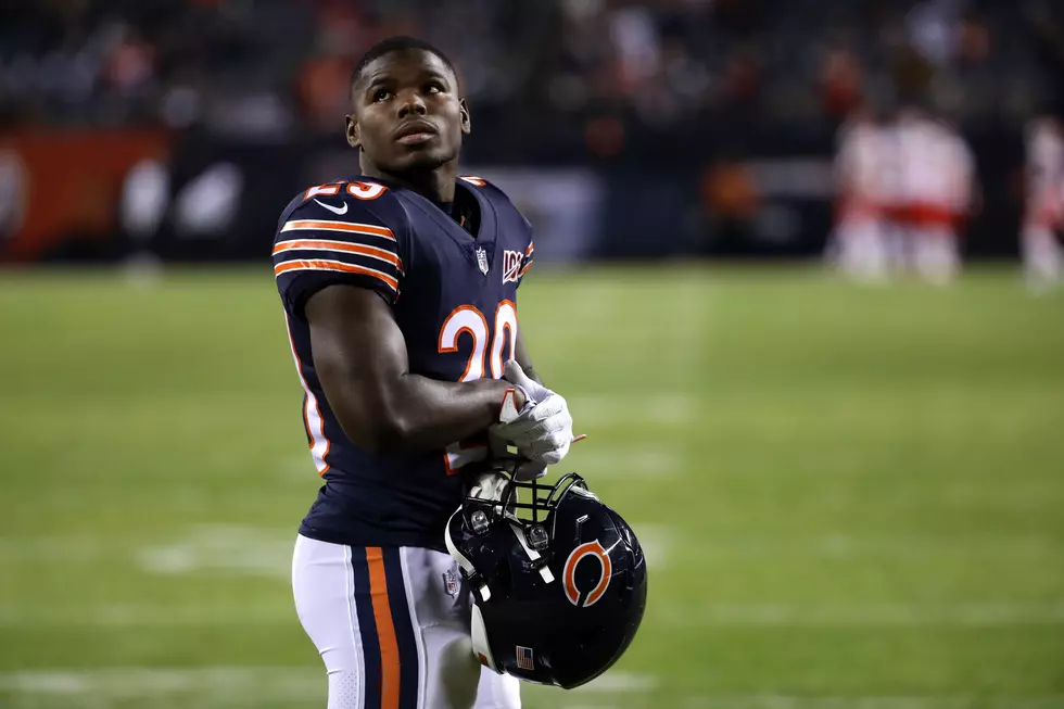 NFL Running Back Tarik Cohen Suffers Serious Leg Injury While Working Out on Instagram Live