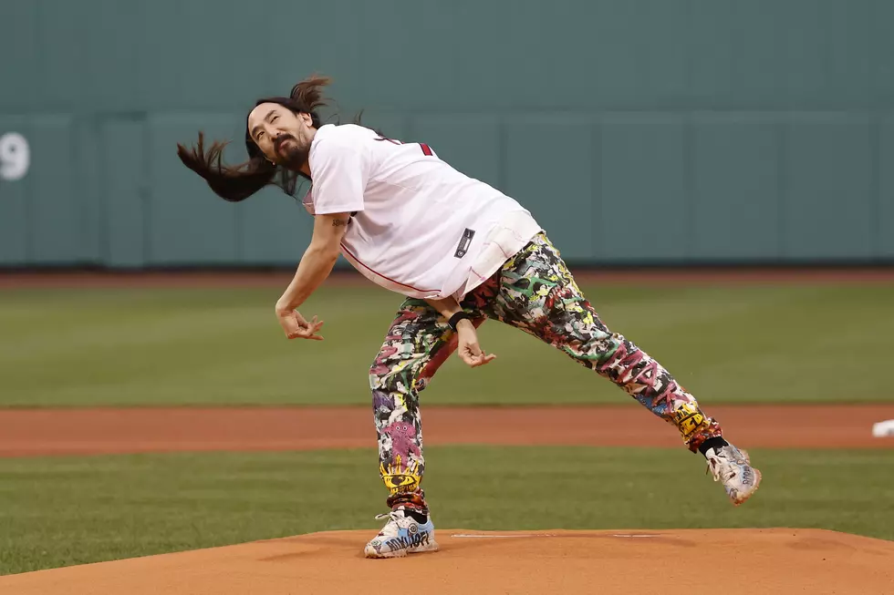 Steve Aoki Threw Out the Worst First-Pitch of All-Time in Front of Thousands of Fans
