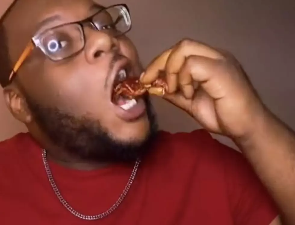 Tell This Guy That This is Not How You Eat Boiled Crawfish [VIDEO]