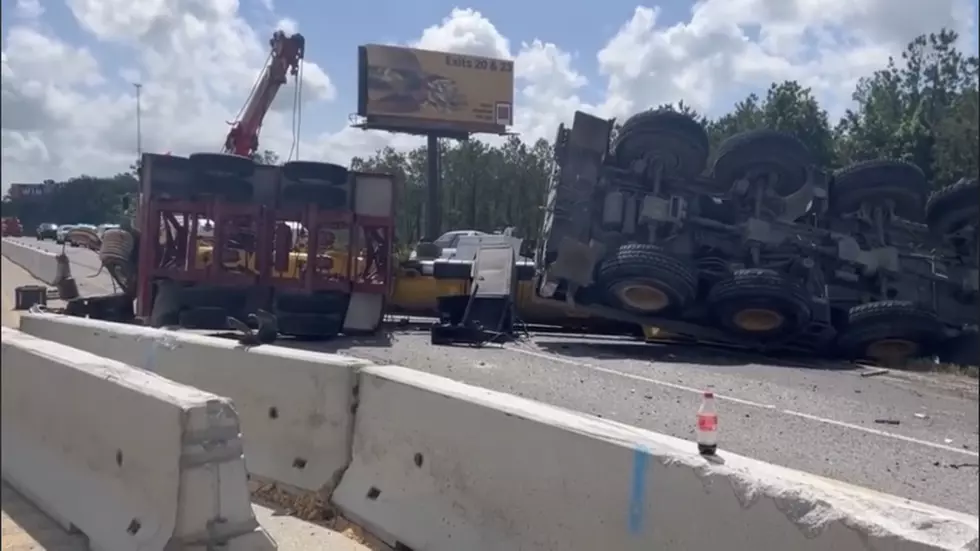 Crane Crash Wreckage Causes Traffic Standstill Along I-10 At Louisiana/Texas State Line Near Vidor