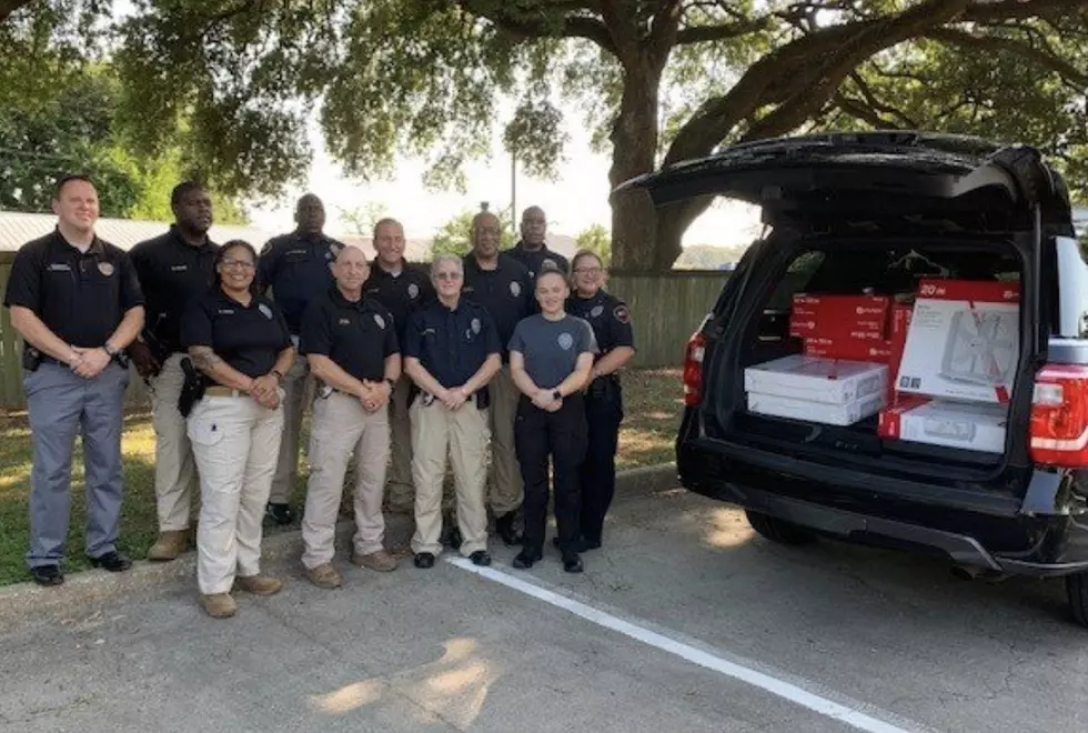 The Lafayette Police Department Delivered Fans to Elderly Citizens [PHOTOS]