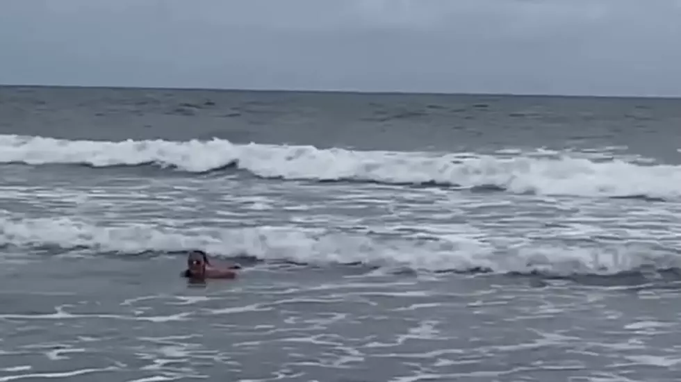 11-Year-Old Girl's Close Encounter With a Shark caught On Camera