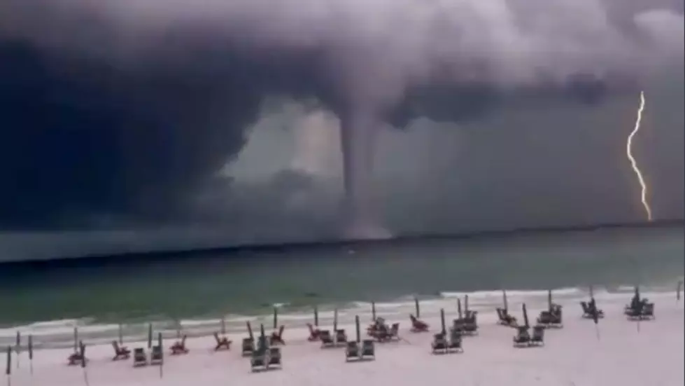 Massive Waterspout, Insane Lightning Strikes Captured in Destin