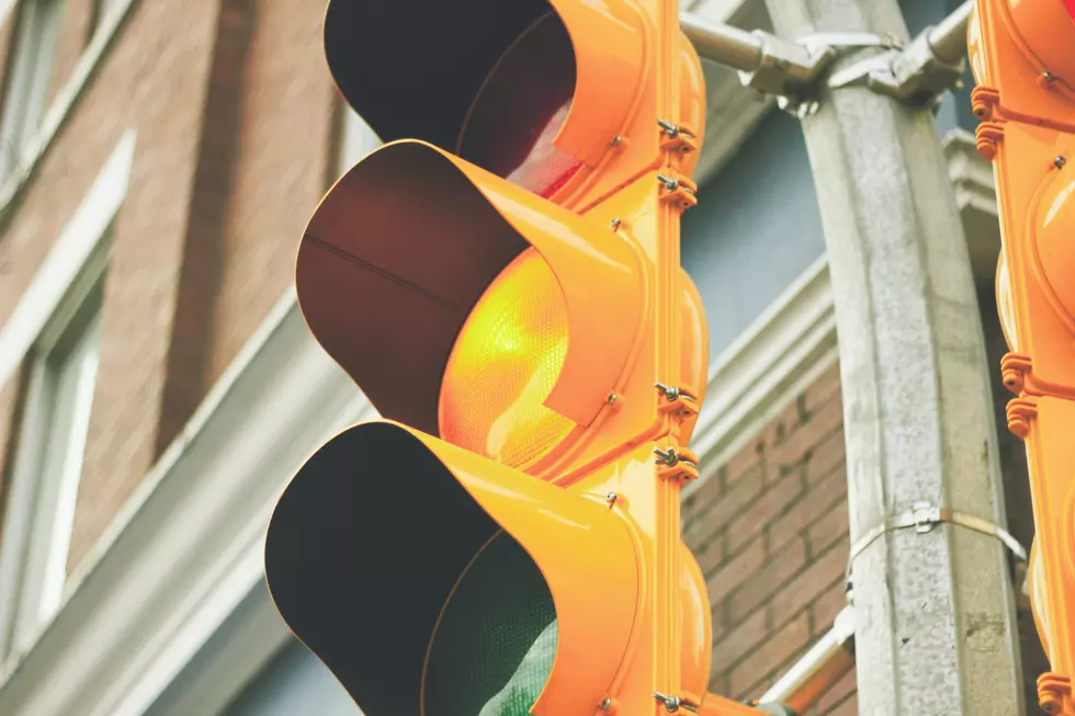 How Long Do Yellow Lights Last in Louisiana? Well, That Depends on Where You’re Driving