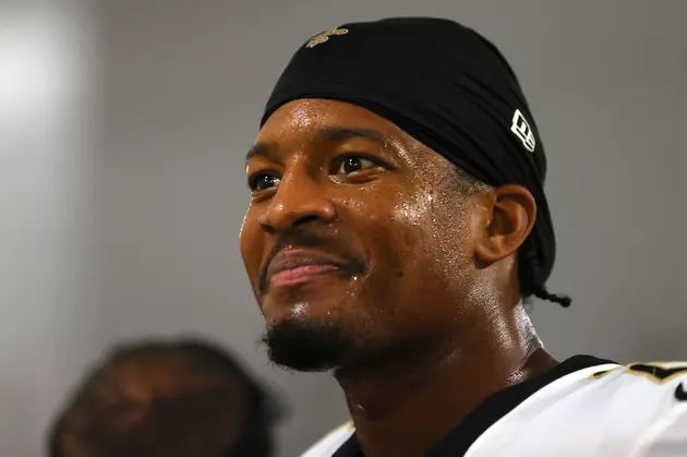 Saints Quarterback Jameis Winston Raps During Pre-Game Warmups [VIDEO]