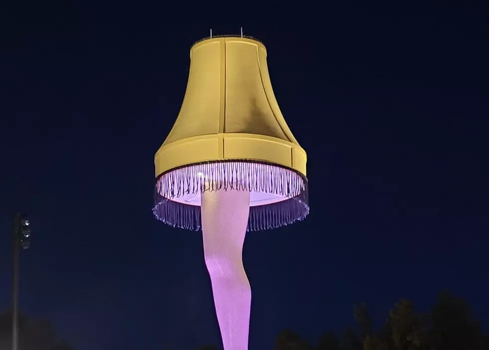City Erects 50-Foot &#8216;Leg Lamp&#8217; for The Holidays [VIDEO]