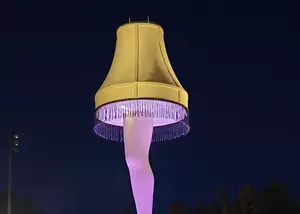 City Erects 50-Foot ‘Leg Lamp’ for The Holidays [VIDEO]