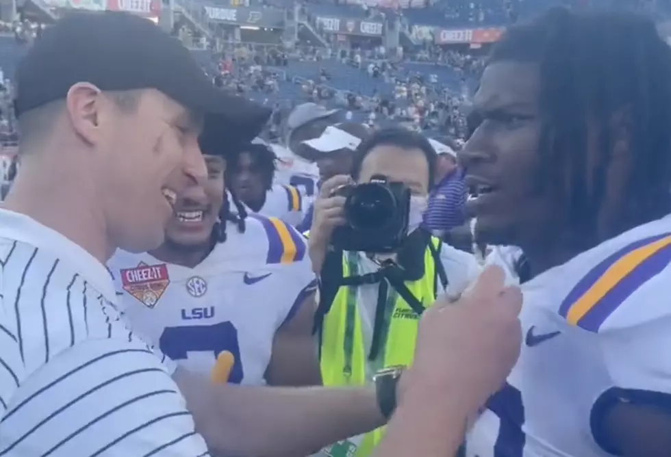 Watch as Drew Brees Signs Autographs for LSU Players After Citrus Bowl Game