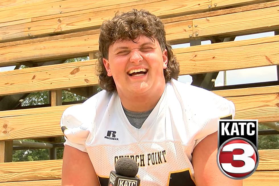 Church Point Football Player Sings Shakira's 'Hips Don't Lie'