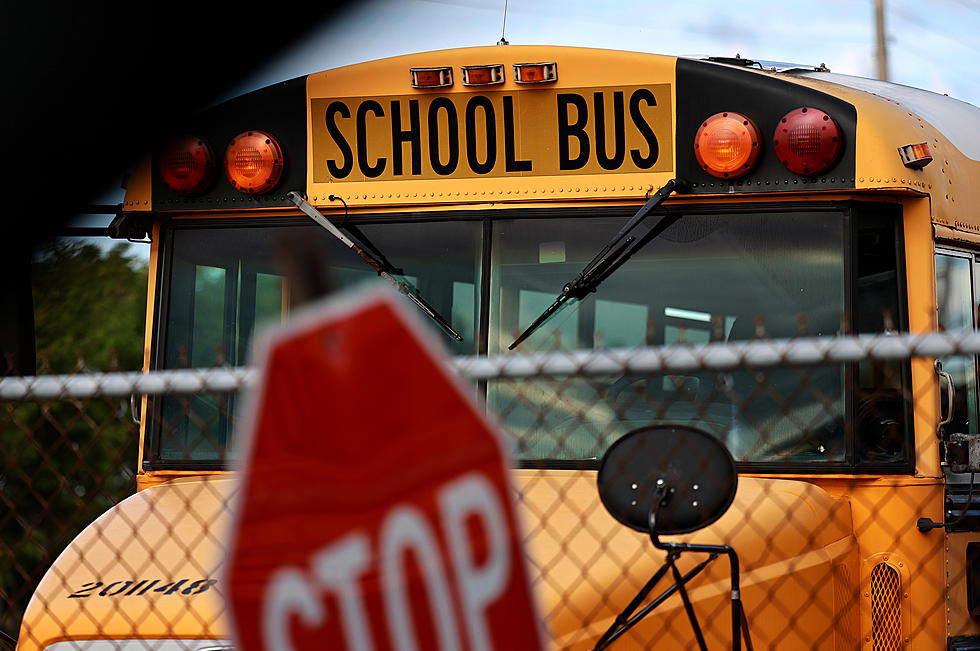 Mississippi Bus Driver Refused to Let Kids Off the Bus Thus Infuriating the Kids&#8217; Parents