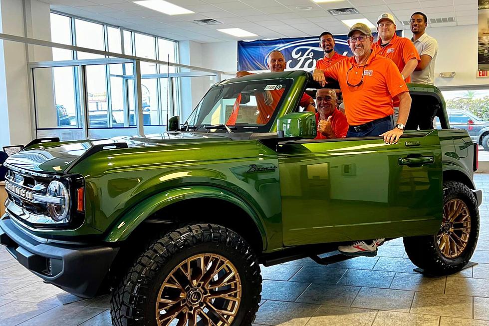 Courtesy Ford Presents Inaugural Veterans Day Bronco Ride