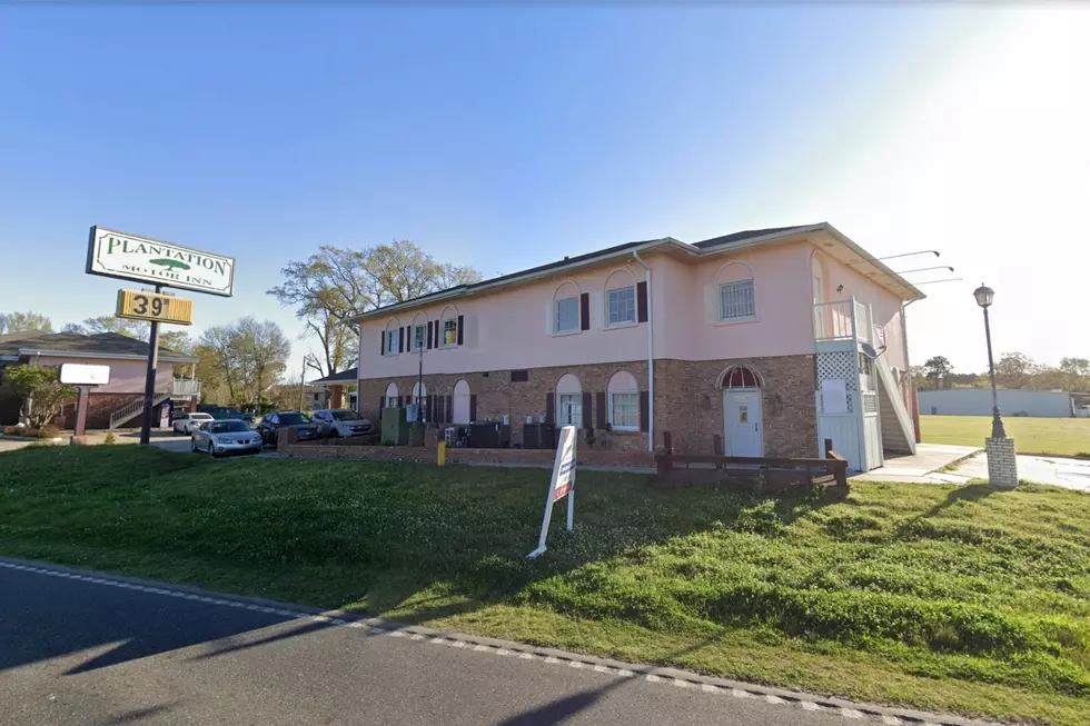 Heavy Police Presence at Plantation Motor Inn After Shooting