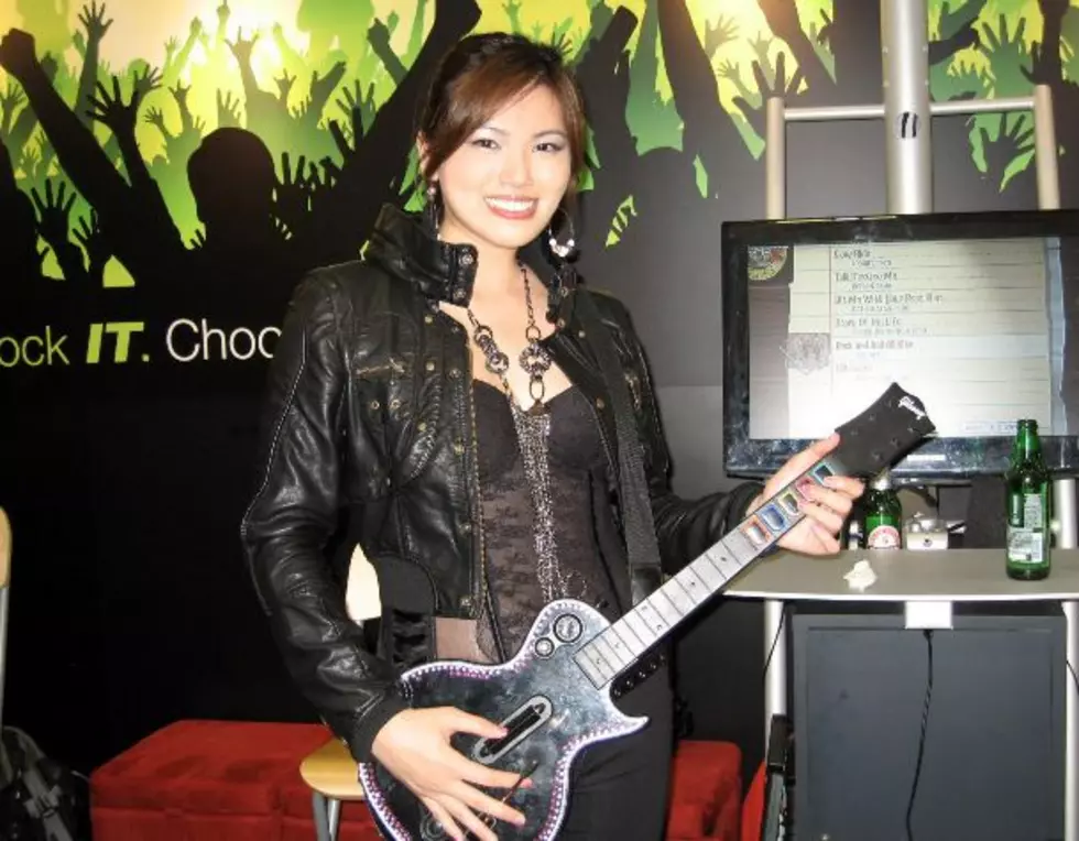 Guinness Book Of World Records Crowns Top Female ‘Guitar Hero’ Player