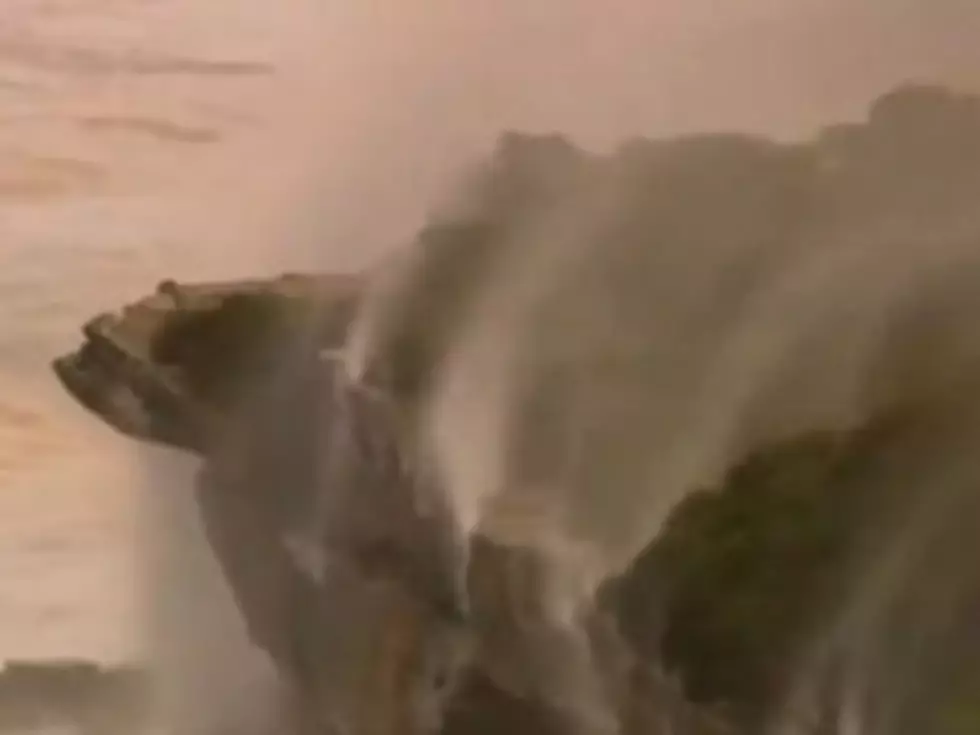 Backdrift? Strong Winds Cause Waterfalls in Australia to Flow Bizarrely Backwards [VIDEO]