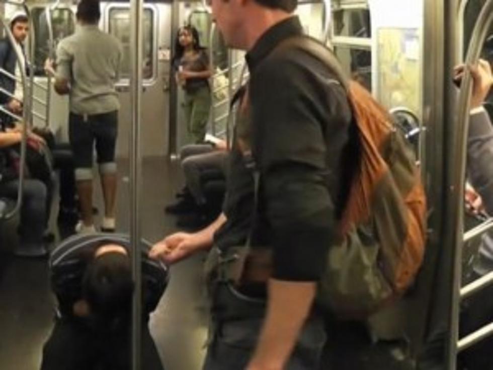 Actors Perform Shakespeare on the NYC Subway &#8211; And True to New York, Few Pay Attention [VIDEO]