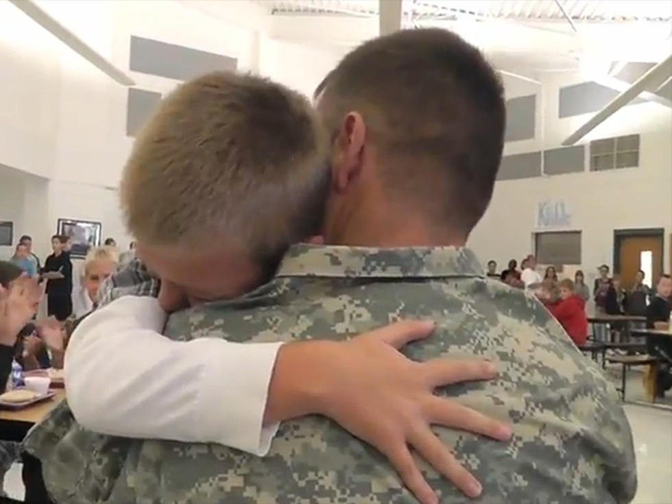 Returning Soldier Surprises Young Son at School [VIDEO]