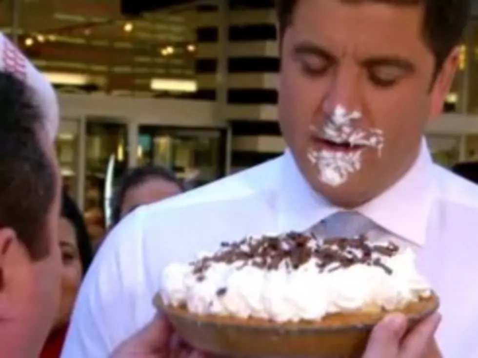 &#8216;Good Morning America&#8217;s&#8217; Josh Elliott Starts His Day With a Pie in the Face From Emeril Lagasse [VIDEO]