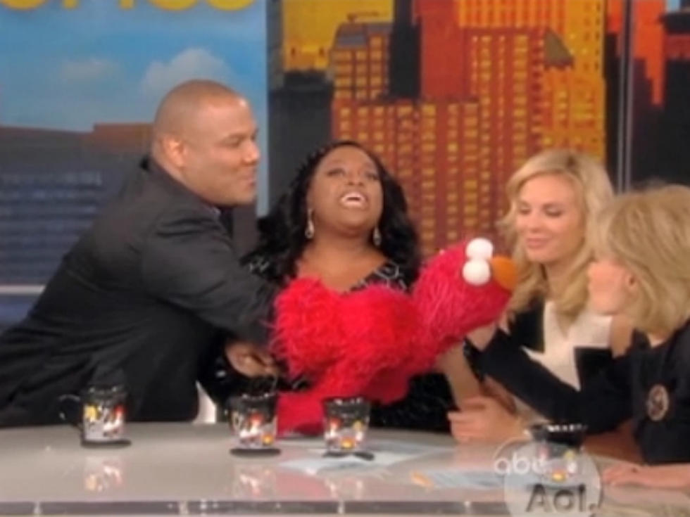 Kevin Clash, the Voice of Elmo, Shows Off His Husky Pipes on ‘The View’ [VIDEO]