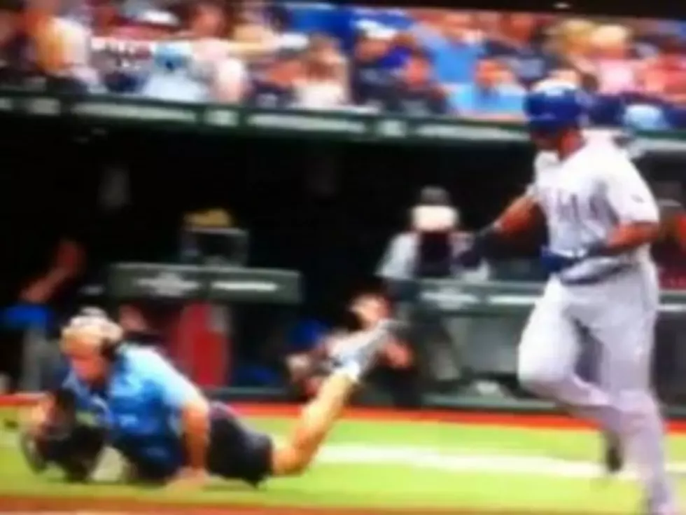 Klutzy MLB Cameraman Fails to Get a Good Shot [VIDEO]