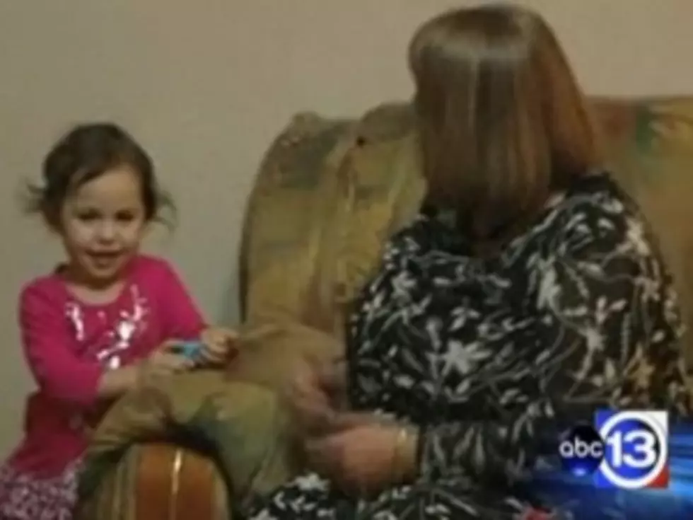 Two-Year-Old Girl Saves Mom&#8217;s Life by Using Cell Phone [VIDEO]