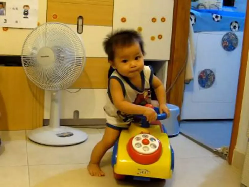 Baby Wipes Out on Telephone-Car Toy [VIDEO]