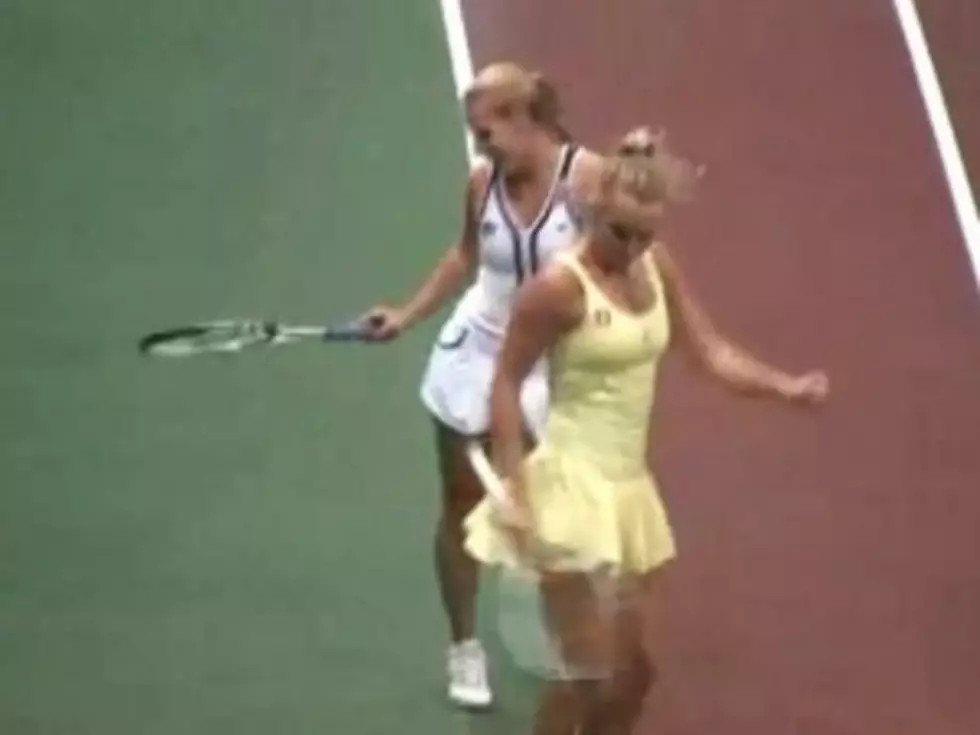 Tennis Star Caroline Wozniacki Wows Crowd With Dance Moves [VIDEO]