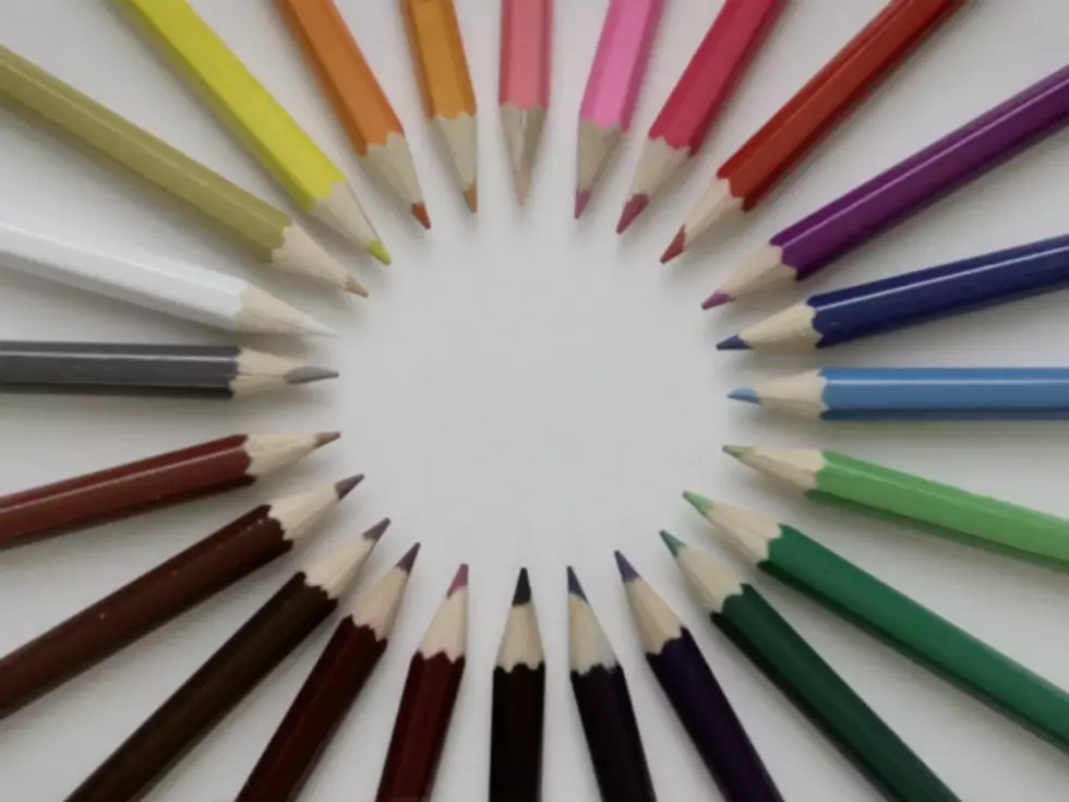 &#8216;Against the Grain&#8217; Livens Up Stop-Motion Video of Colored Pencils