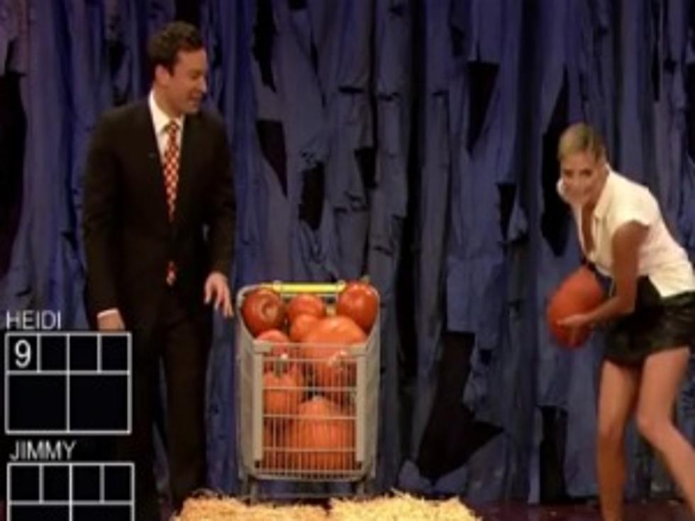 Jimmy Fallon and Heidi Klum Bowl With Pumpkins for Halloween [VIDEO]