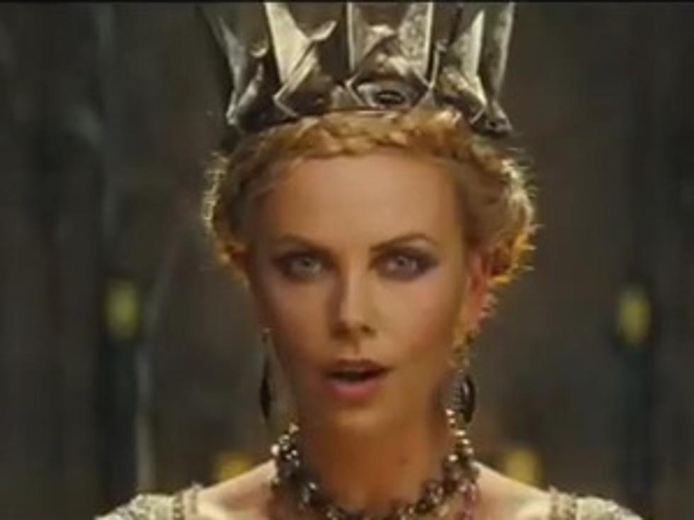 ‘snow White And The Huntsman Trailer Features Epic Charlize Theron And Kristen Stewart Stand 