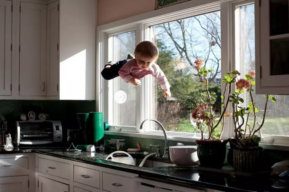 You Will Believe a Baby Can Fly in Mom&#8217;s Amazing Photographs