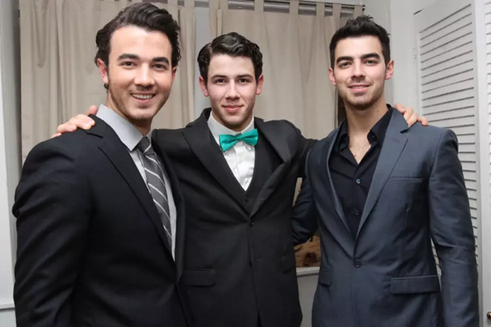 S.O.S the Jonas Brothers are Back