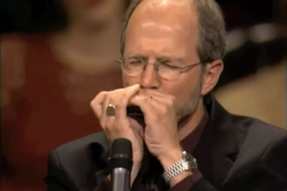 Harmonica Player Stuns Audience at Carnegie Hall