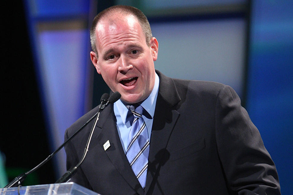 Commentator Rich Eisen Shows You How to Really Get Excited Over the NFL Draft