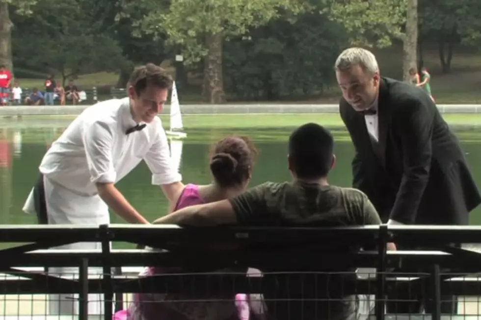 Couple in Central Park Gets Adorable Surprise Date Courtesy of Improv Everywhere