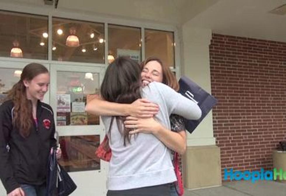 Woman Performs the Ultimate Challenge &#8211; Hugging a Person a Day for a Year
