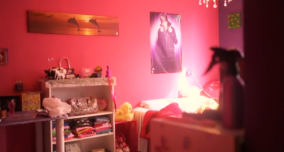 Pink Room Prank Turns Macho Room Into Teenage Girl’s