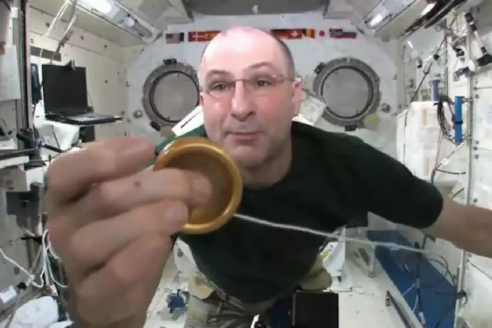 Does a Yo-Yo Work in Space? An Astronaut Demonstrates