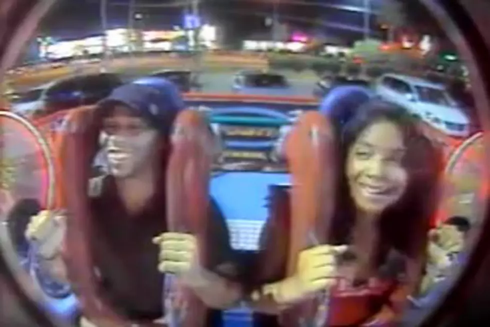 Boyfriend Faints, Wakes Up In Terror on Roller Coaster  [VIDEO]