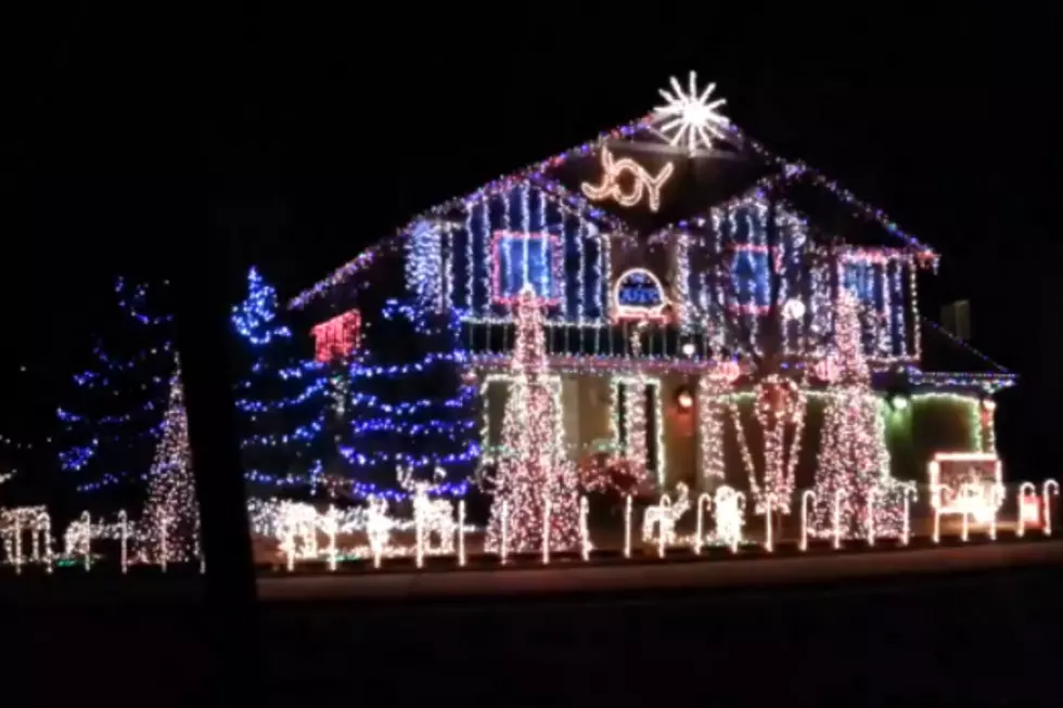 Trendy House Celebrates Christmas Dubstep-Style