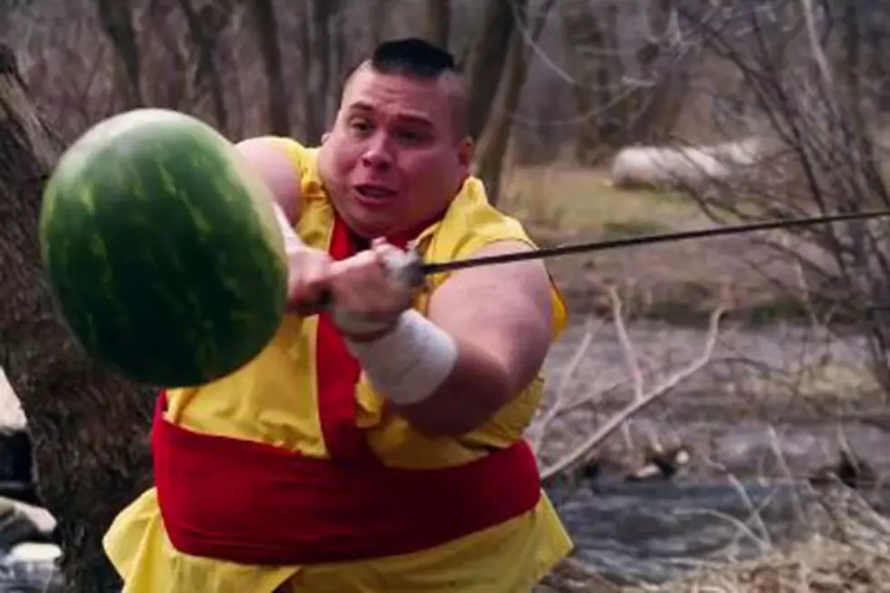 Awesome Real Life Fruit Ninja Slices Fruit to Dubstep