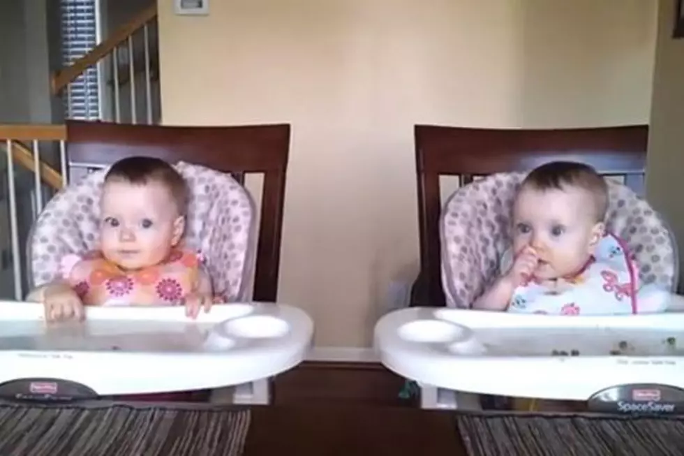 ‘Twins Dancing to Guitar’ Wins Cutest Baby Video of the Year – TheFW Awards 2012